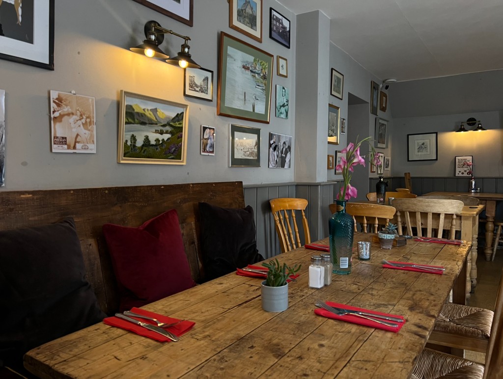 Award winning traditional pub in Eastergate, Chichester The Wilkes Head, Eastergate